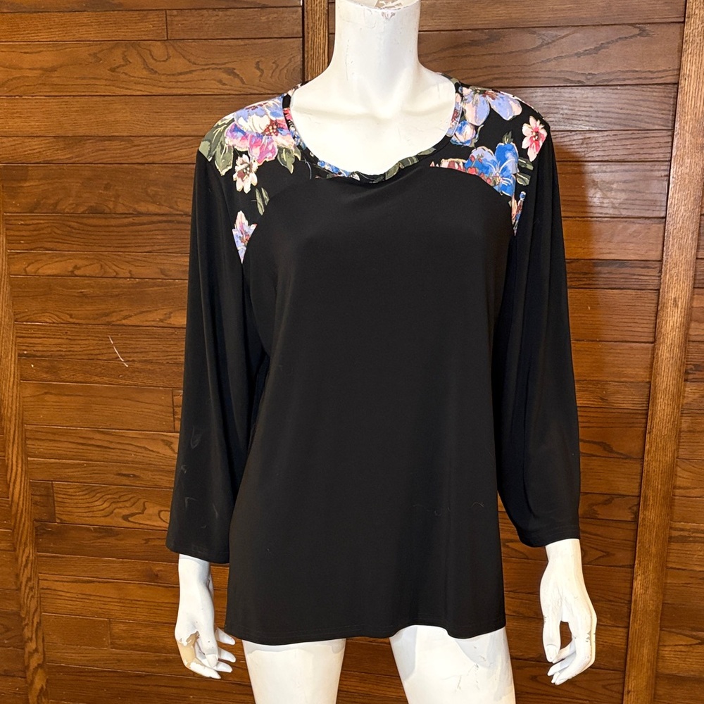 Elegant Black Floral Women's Blouse